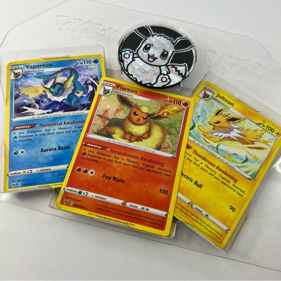Pokémon Holographic Vaporeon, Flareon, & Jolteon Coin Set - Picture 8 of 9